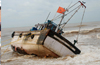 Five fishermen survive in boat accident
